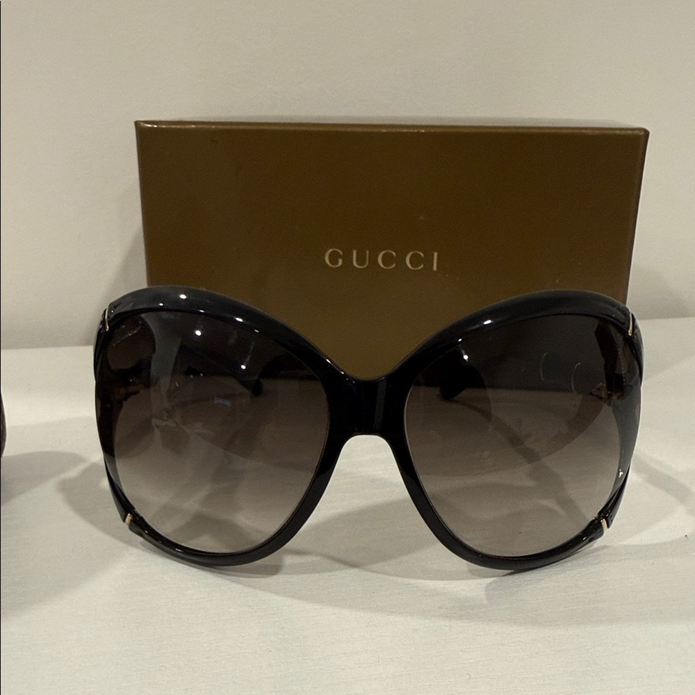 Gucci Bamboo Arm Oversized Black Sunglasses w/ Case
